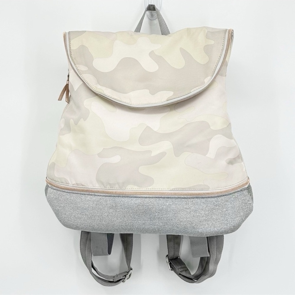Stella & Dot Crush It Backpack Blush Camo - Picture 9 of 9